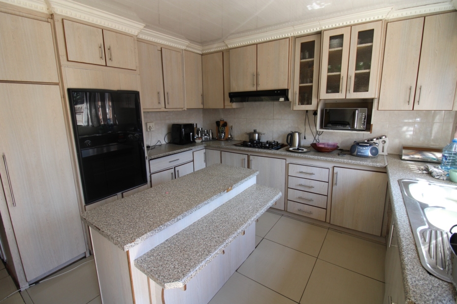 3 Bedroom Property for Sale in Ehrlich Park Free State